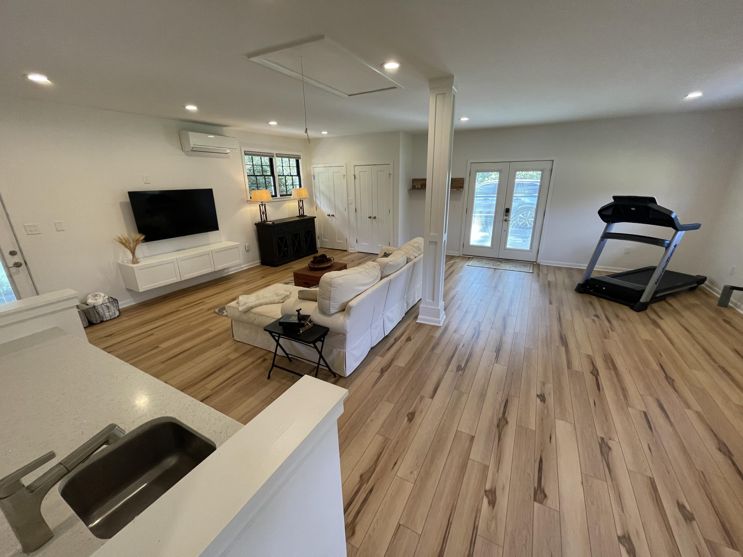 106 Reynolds Road Summerville, SC 29483 - Photo 10 of 29 IMG_8049