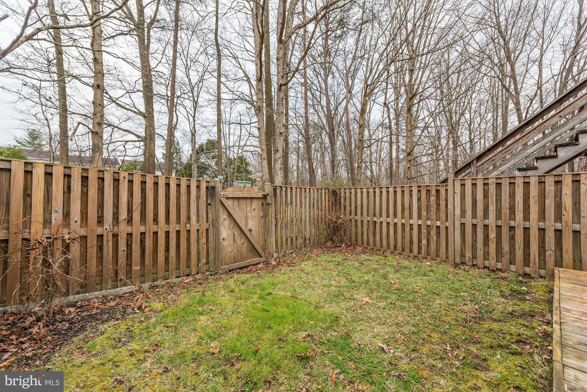 8675 Bent Arrow Court Springfield, VA 22153 - Photo 29 of 30 Exterior (Rear)