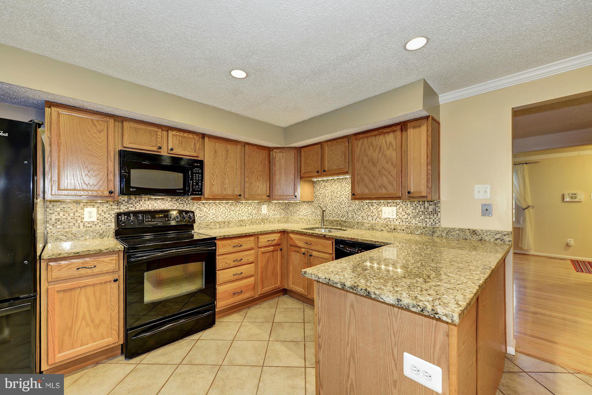 8675 Bent Arrow Court Springfield, VA 22153 - Photo 9 of 30 Kitchen