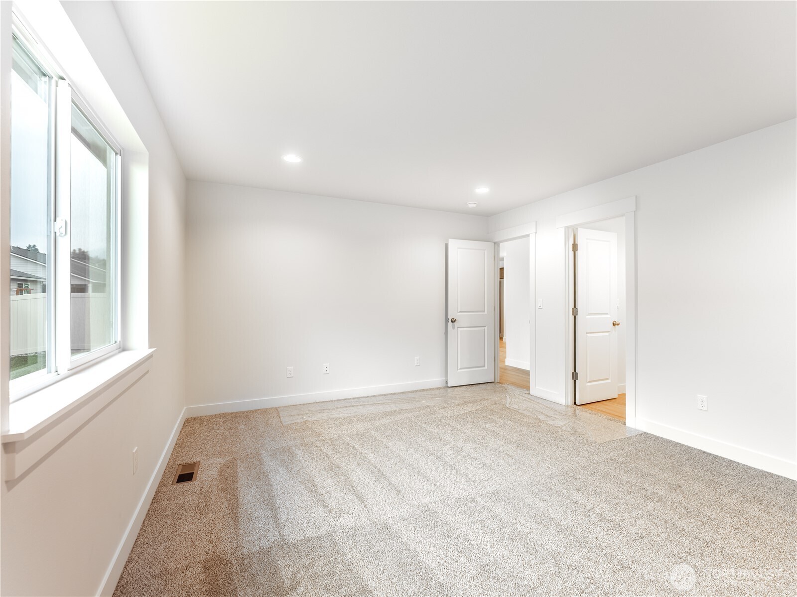 104 Salmon Drive Wenatchee, WA 98801 - Photo 19 of 35 a view of an empty room with a window