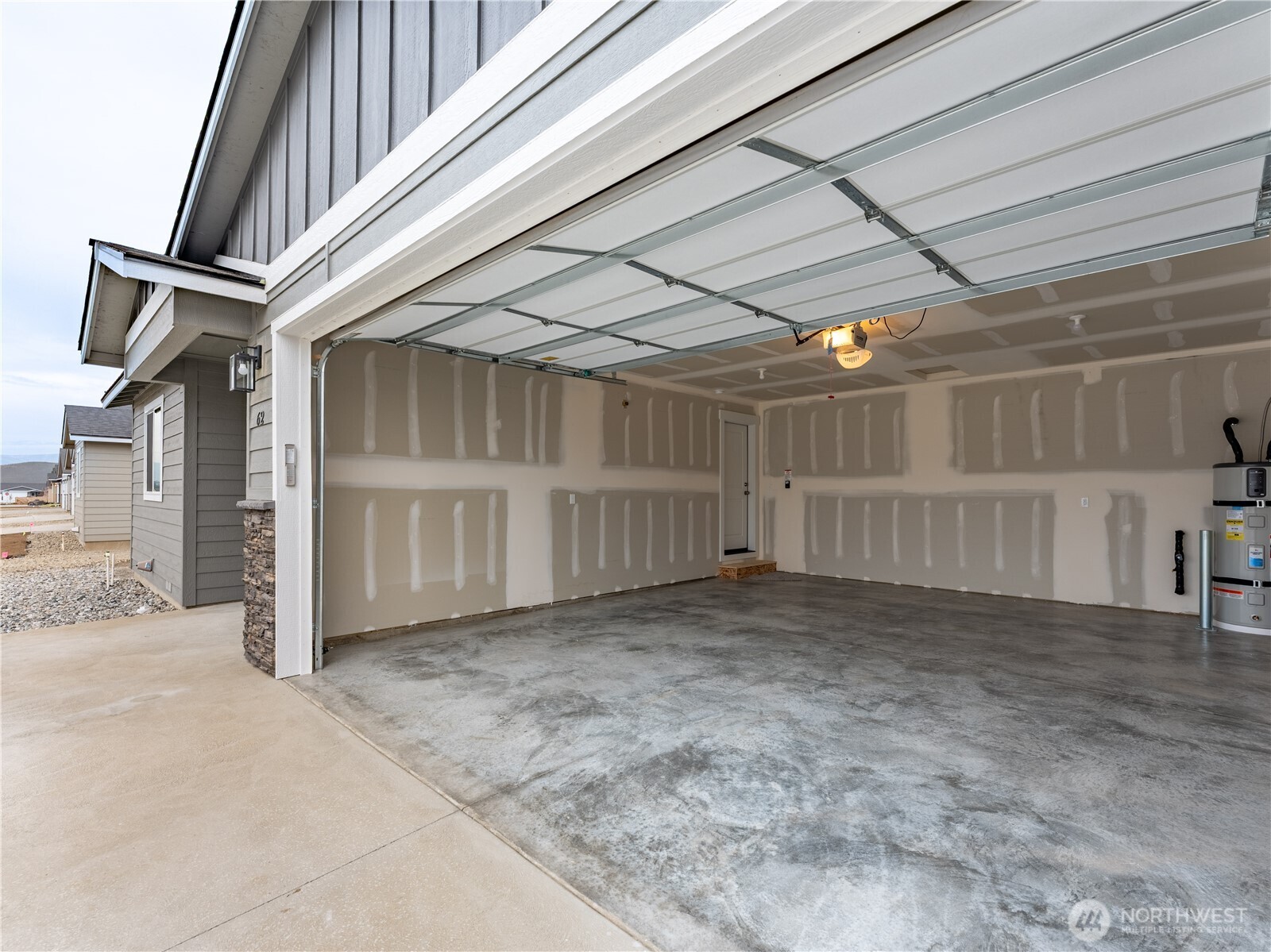 104 Salmon Drive Wenatchee, WA 98801 - Photo 35 of 35 a view of an empty room