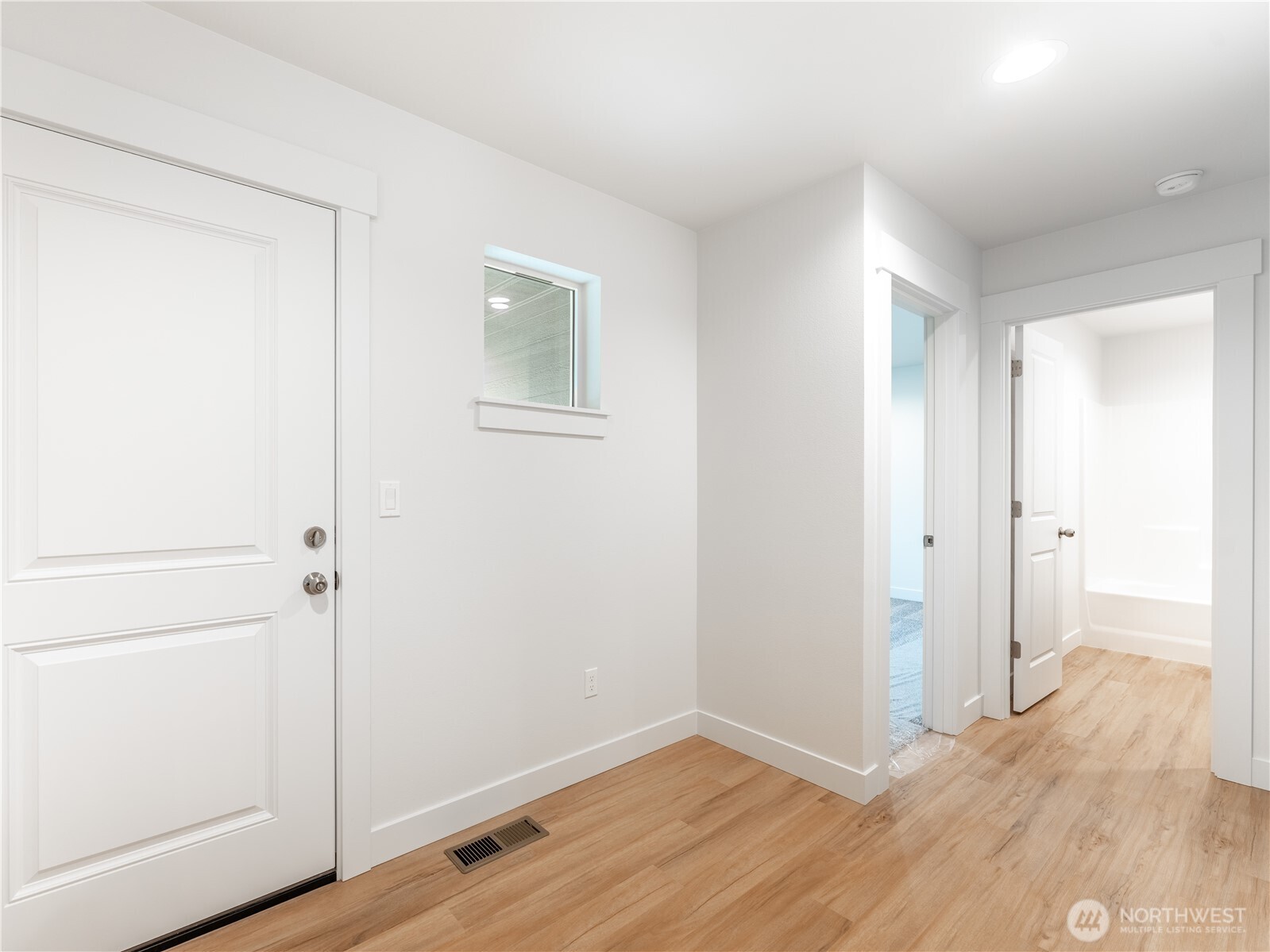 104 Salmon Drive Wenatchee, WA 98801 - Photo 5 of 35 a view of an empty room