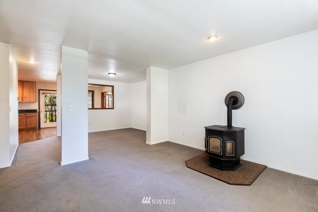 15916 Westwick Road Snohomish, WA 98290 - Photo 6 of 39 Gallery Image 6