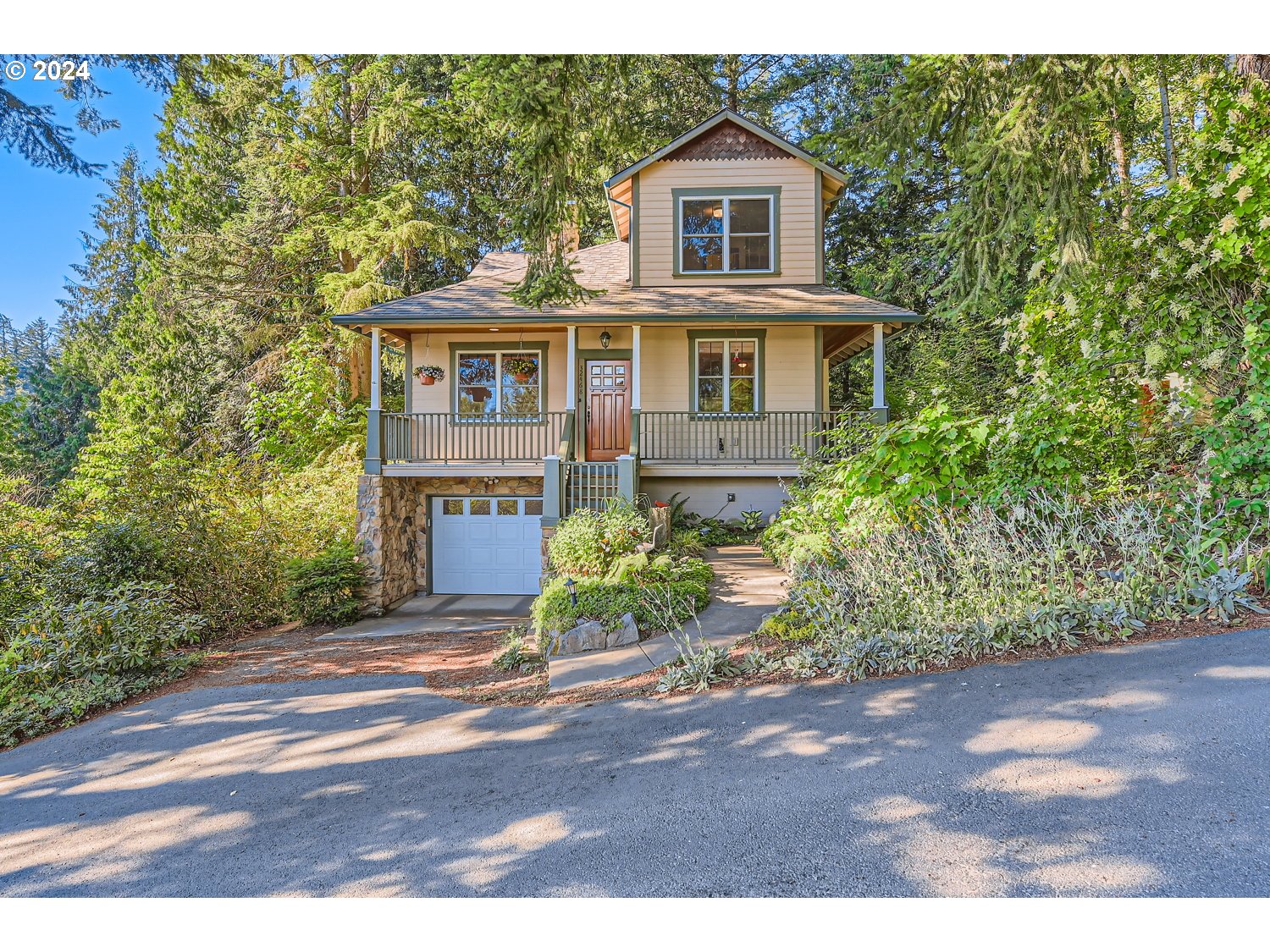 32468 East Bell Road Corbett, OR 97019 - Photo 1 of 41 Gallery Image 1