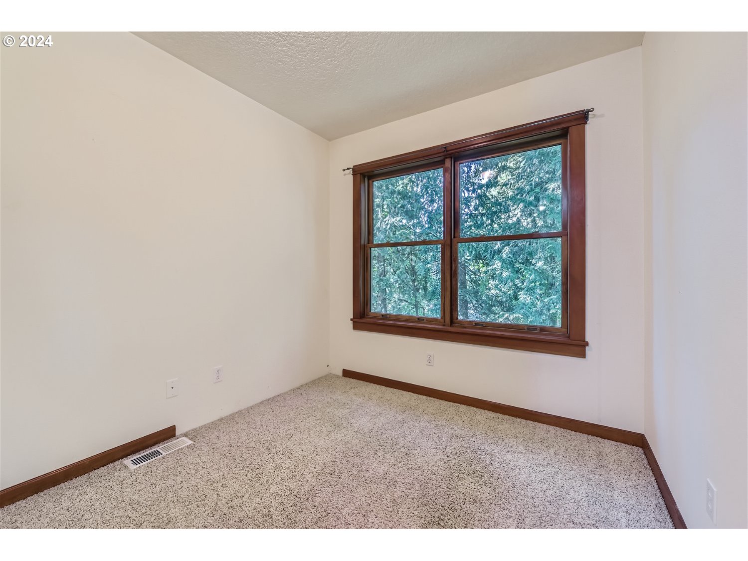 32468 East Bell Road Corbett, OR 97019 - Photo 20 of 41 Gallery Image 20