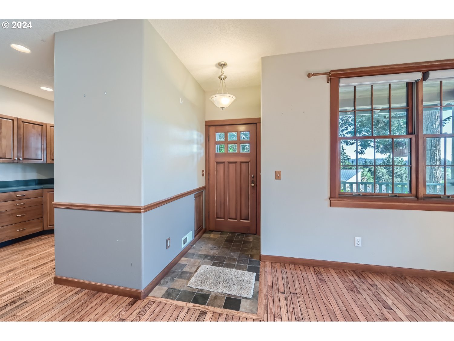 32468 East Bell Road Corbett, OR 97019 - Photo 4 of 41 Gallery Image 4