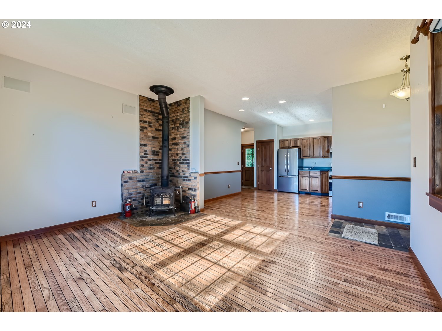 32468 East Bell Road Corbett, OR 97019 - Photo 7 of 41 Gallery Image 7