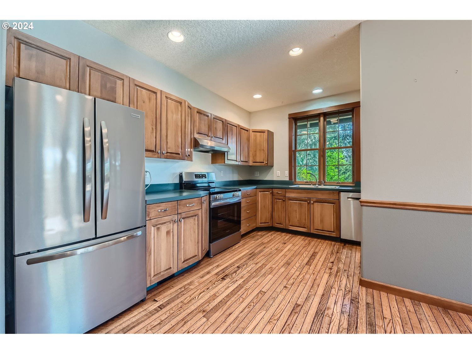 32468 East Bell Road Corbett, OR 97019 - Photo 8 of 41 Gallery Image 8