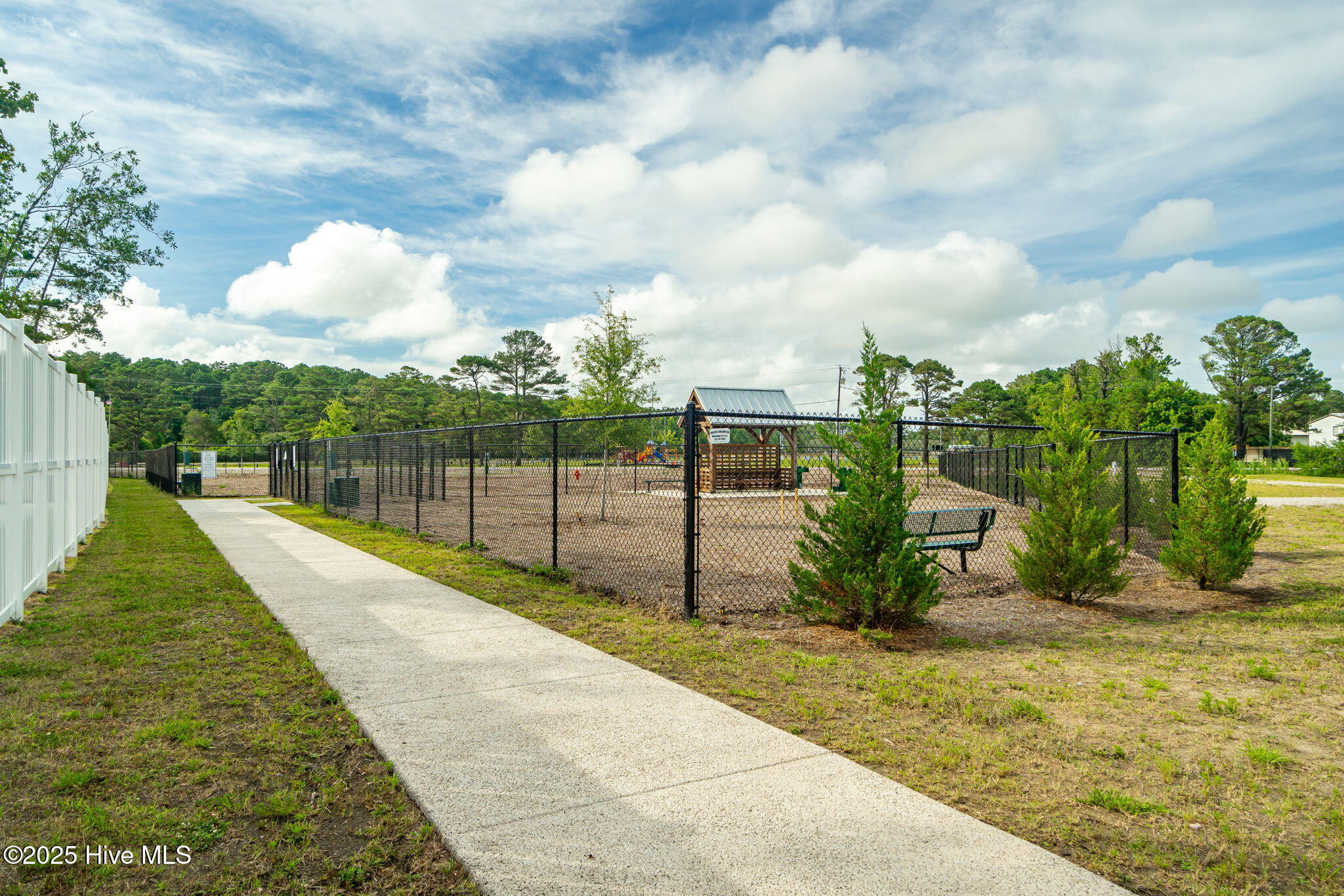 508 Freedom Park Road Beaufort, NC 28516 - Photo 16 of 20 Beau Coast Dog Parks (small & large)