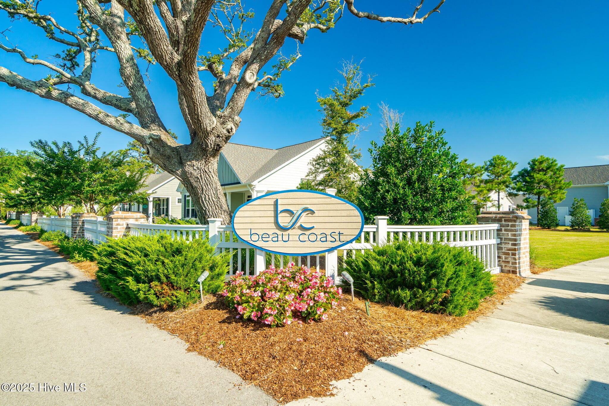508 Freedom Park Road Beaufort, NC 28516 - Photo 20 of 20 Beau Coast Main Entrance