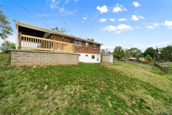 $225,000 | 8352 Lonkar Drive, St. Louis, MO 63123