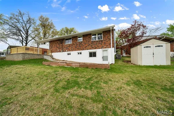 $225,000 | 8352 Lonkar Drive, St. Louis, MO 63123