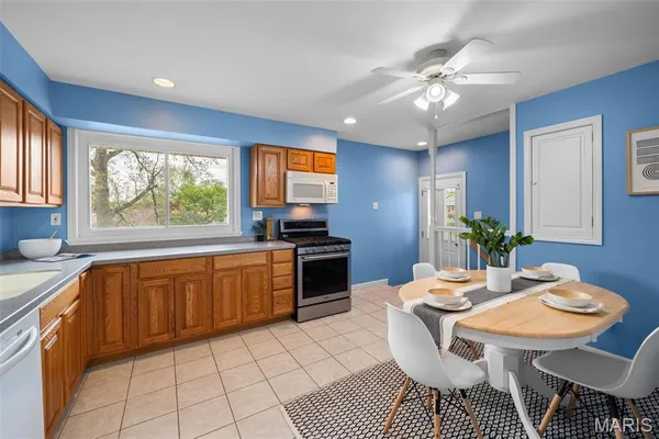 $225,000 | 8352 Lonkar Drive, St. Louis, MO 63123