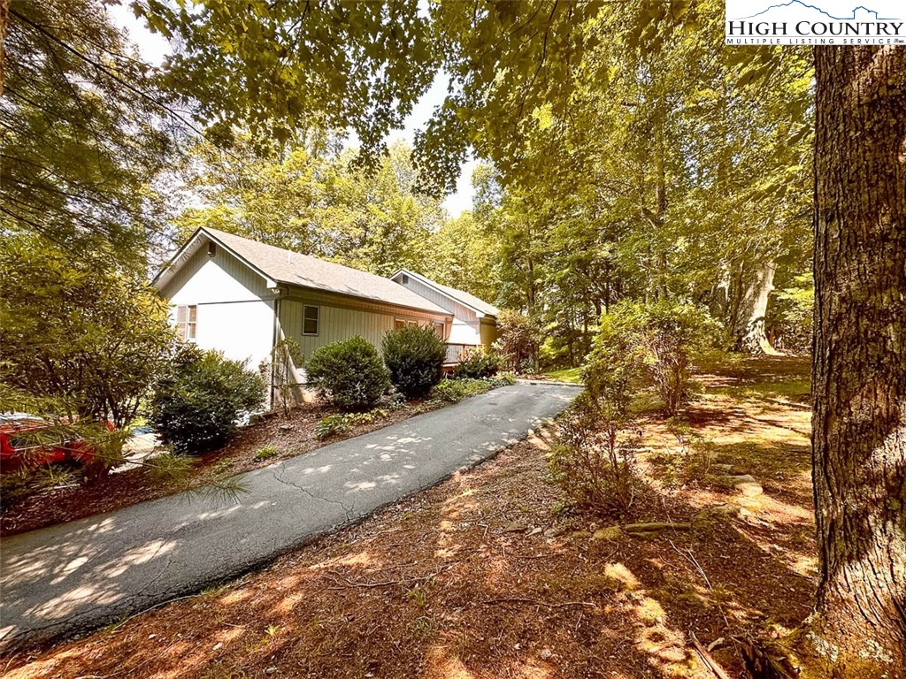 191 High Hopes Boone, NC 28607 - Photo 3 of 40 Gallery Image 3