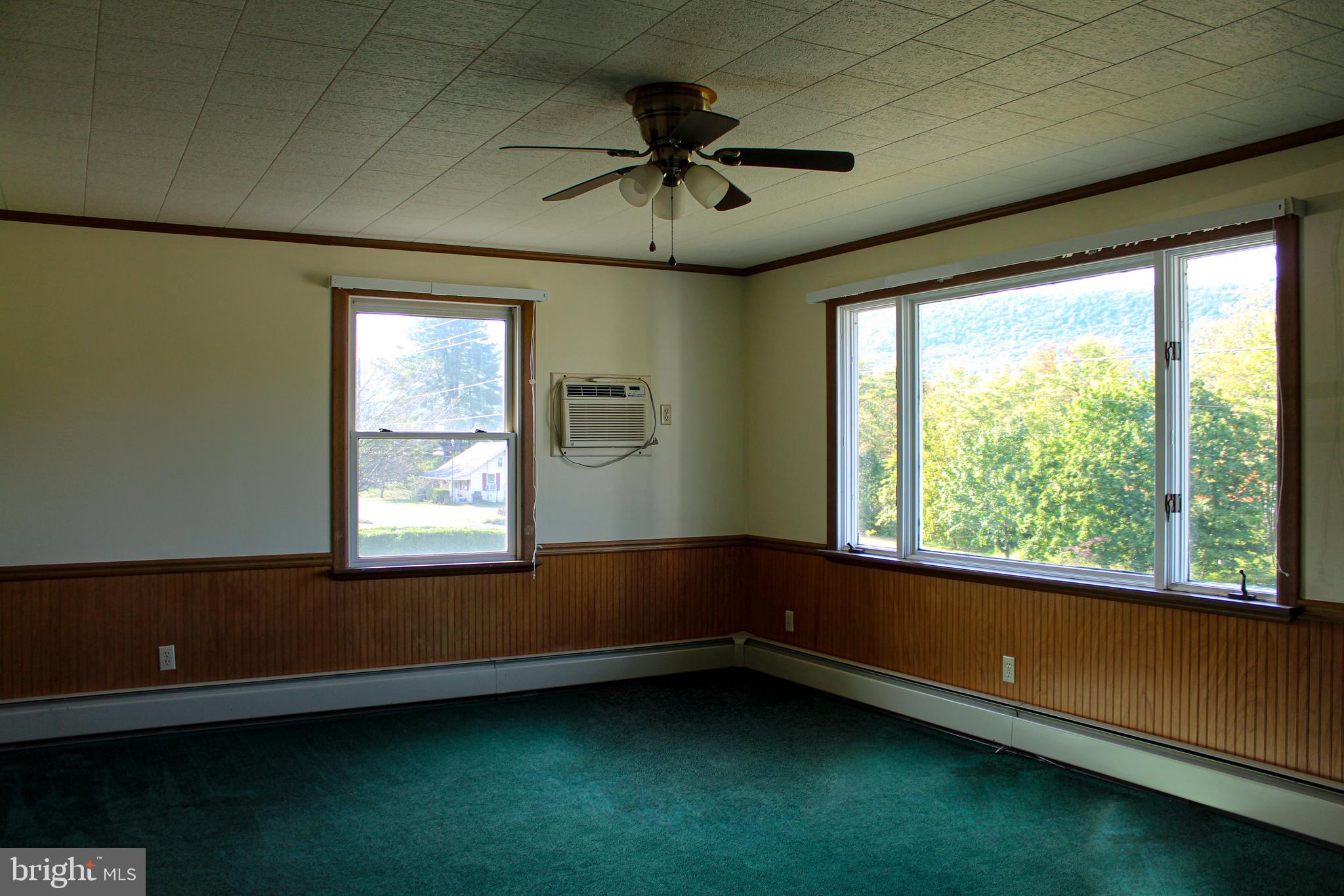 422 Mountain Road Kempton, PA 19529 - Photo 13 of 24 Gallery Image 13