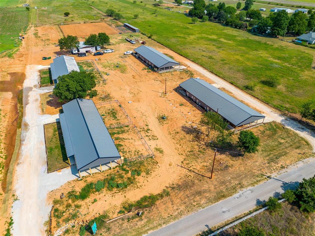 4712 Keller Road Mineral Wells, TX 76067 - Photo 2 of 12