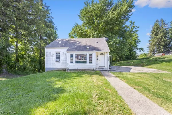 $129,900 | 1402 East Wheeling Avenue, Cambridge, OH 43725