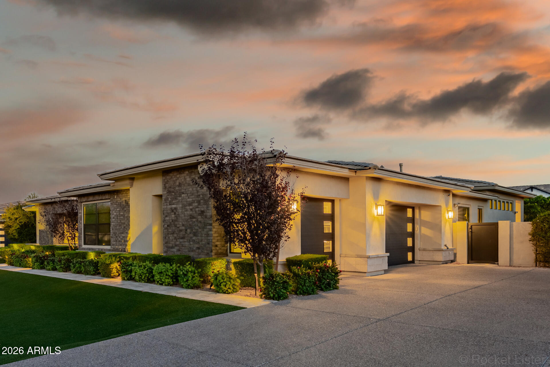 2665 East Hummingbird Way Gilbert, AZ 85297 - Photo 5 of 100 04-Hummingbird