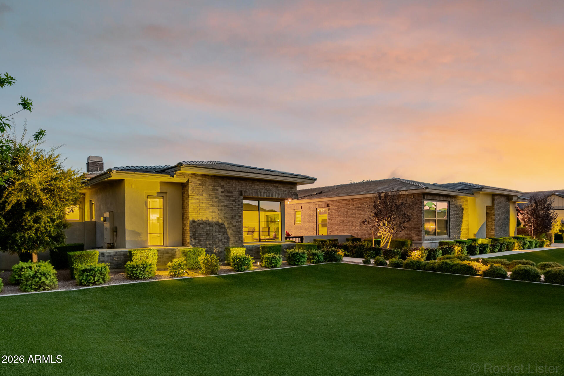 2665 East Hummingbird Way Gilbert, AZ 85297 - Photo 7 of 100 a front view of house with yard and seating area