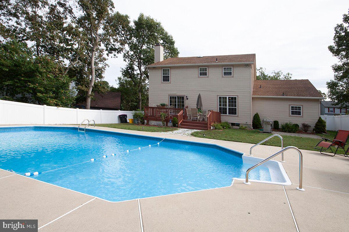 10 Crisfield Road Sicklerville, NJ 08081 - Photo 1 of 46 Exterior Back: In Ground Pool