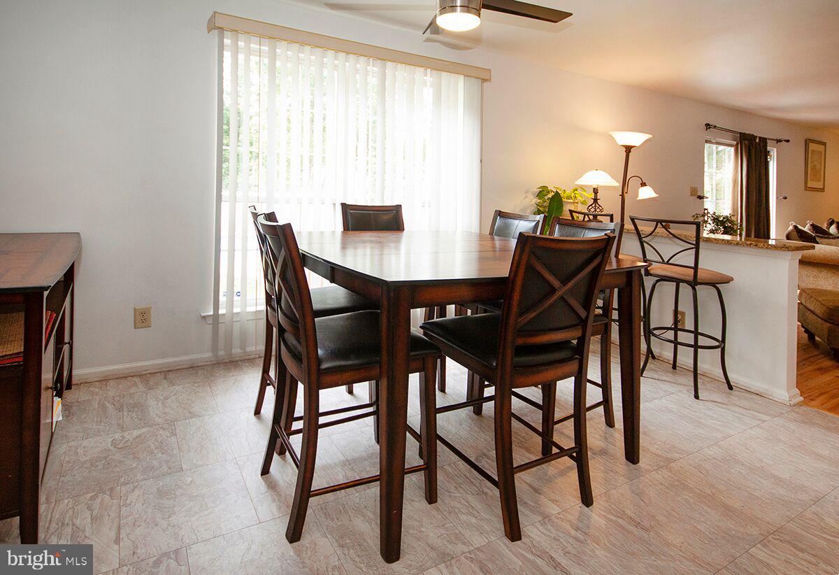 10 Crisfield Road Sicklerville, NJ 08081 - Photo 14 of 46 Kitchen: Breakfast Area