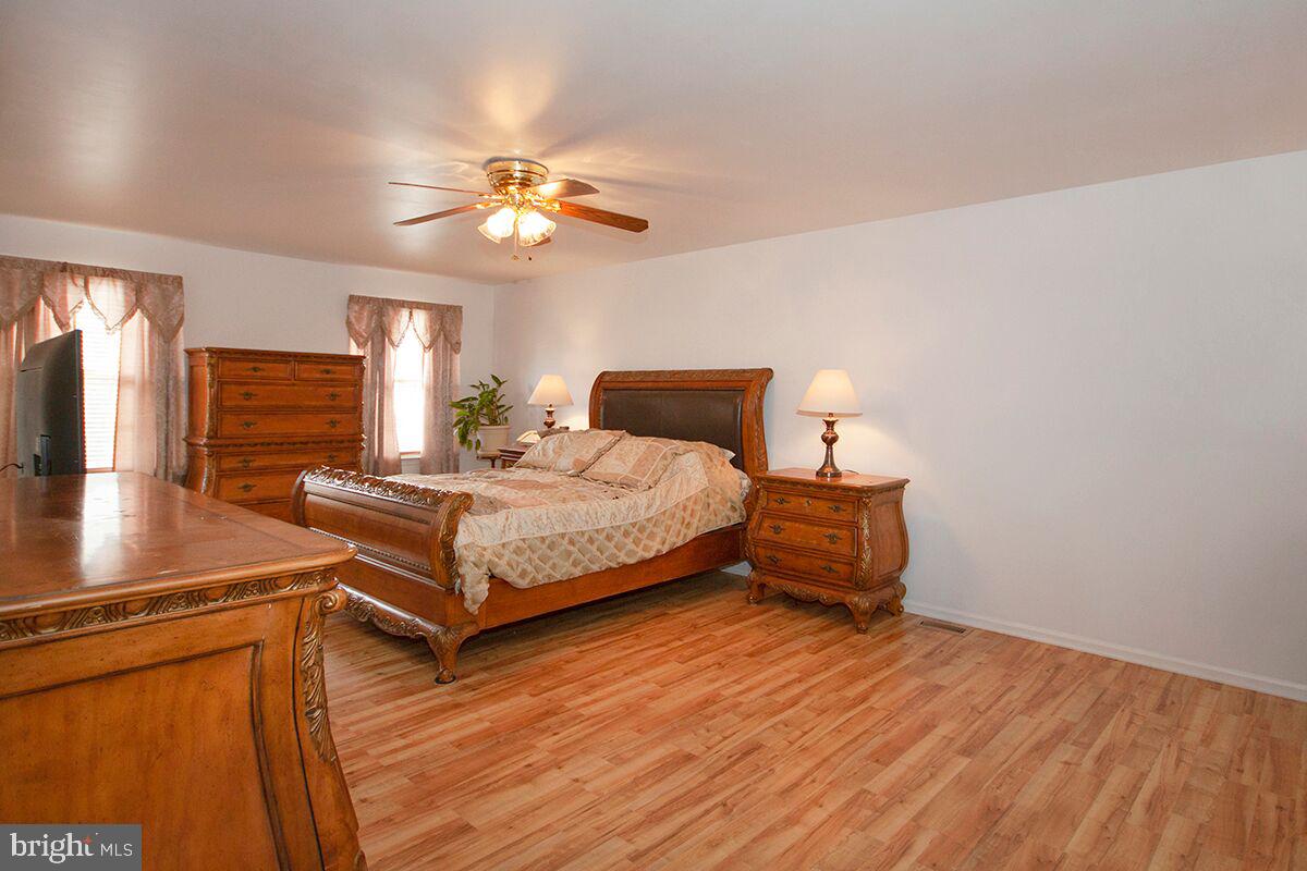 10 Crisfield Road Sicklerville, NJ 08081 - Photo 29 of 46 Master Bedroom: Its Huge!! 2 Walk In Closets