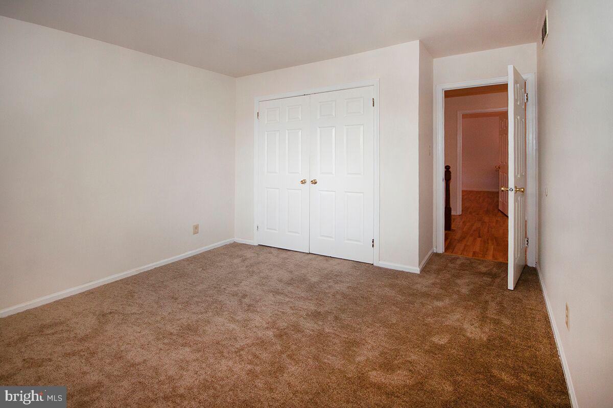 10 Crisfield Road Sicklerville, NJ 08081 - Photo 33 of 46 Bedroom #2: Double Closet