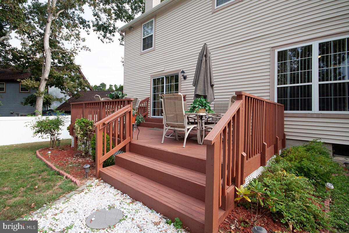 10 Crisfield Road Sicklerville, NJ 08081 - Photo 6 of 46 Exterior Back: Deck