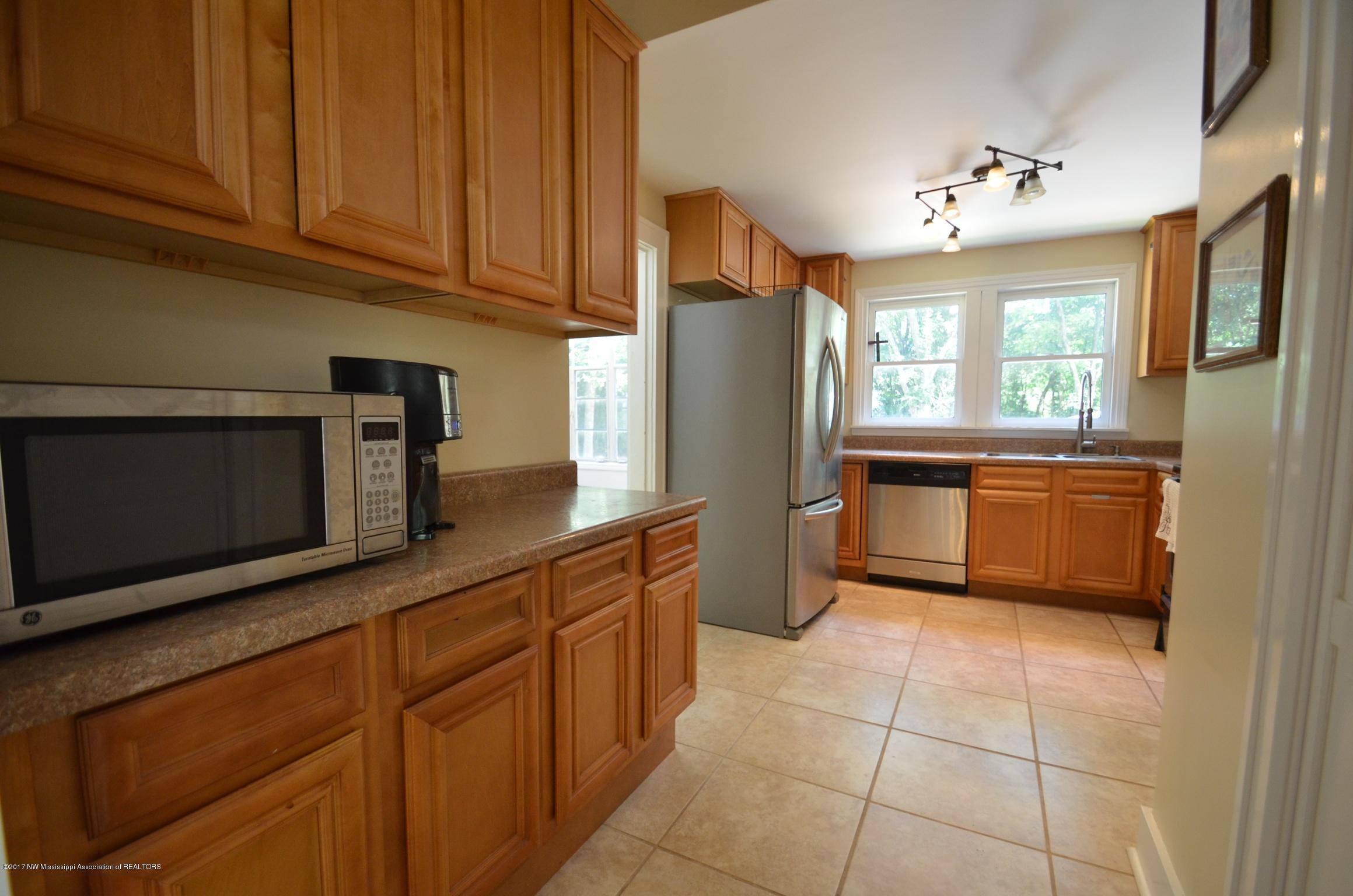 9570 Goodman Road Olive Branch, MS 38654 - Photo 15 of 47 01e910caa247e2cf10fdac444c4801b2cc33b729
