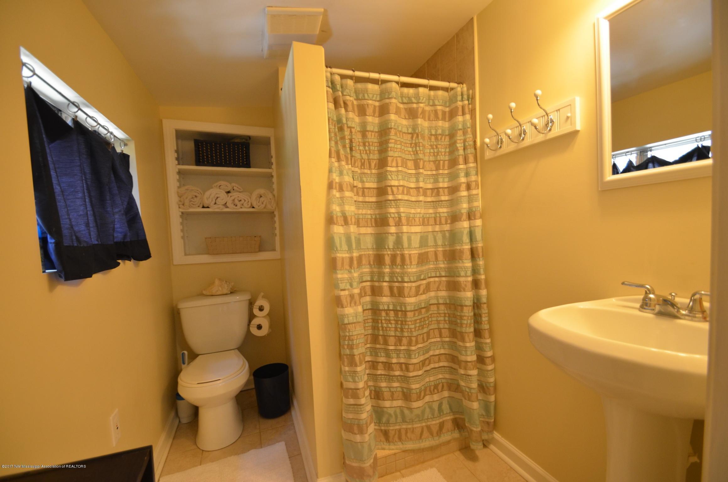 9570 Goodman Road Olive Branch, MS 38654 - Photo 33 of 47 011e15617ac51b7aee334085b254925d28885372