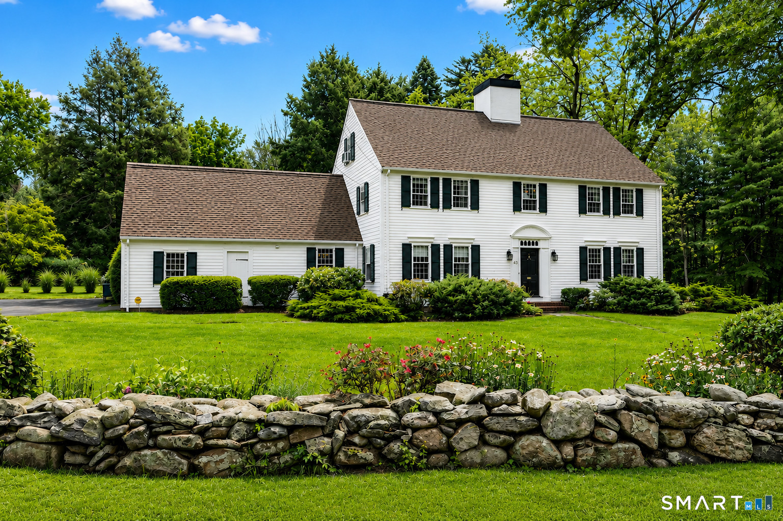 Welcome to 33 Coit Lane! A home full of timeless character and beauty
