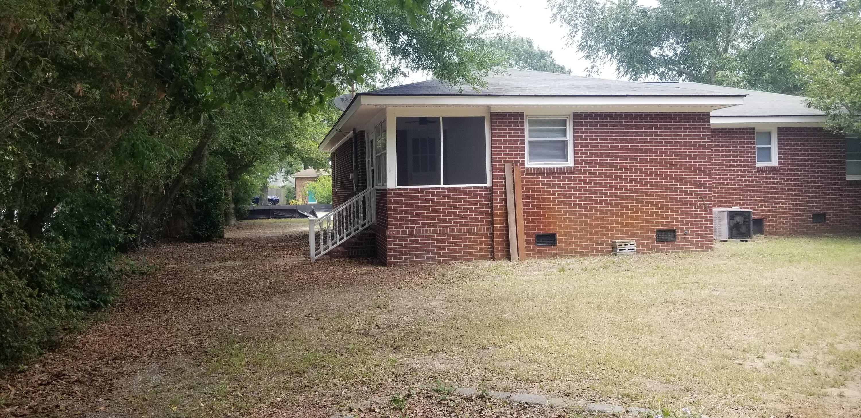 1439 Allen Street Mount Pleasant, SC 29464 - Photo 4 of 31