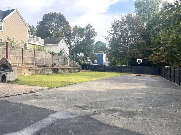 $2,700 | 79 Franklin Street, Unit 2, Stoneham, MA 02180
