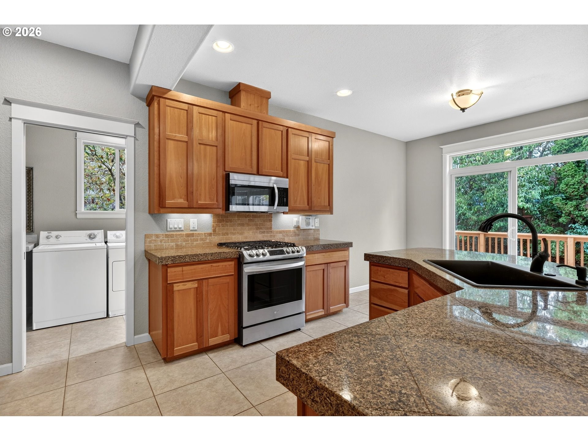 3081 Southeast Riesling Road Milwaukie, OR 97267 - Photo 15 of 34