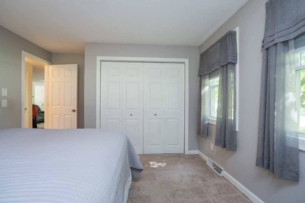 44 Line Street Southampton, MA 01073 - Photo 12 of 42 Gallery Image 12