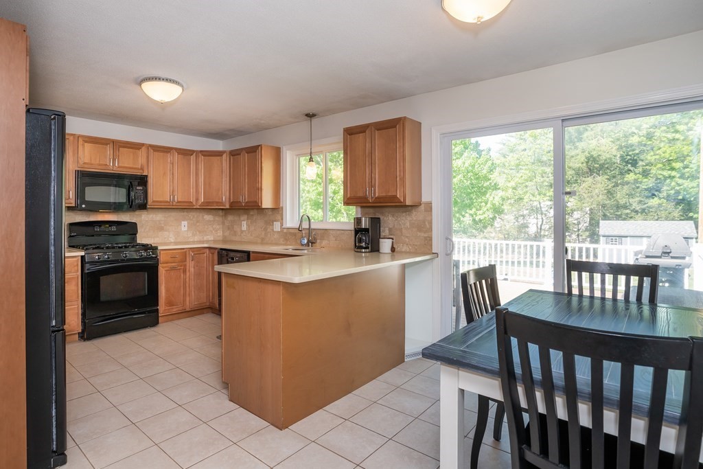 44 Line Street Southampton, MA 01073 - Photo 7 of 42 Gallery Image 7
