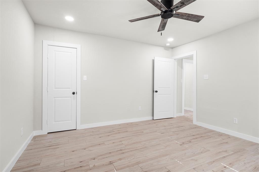 1300 East Baltimore Avenue Fort Worth, TX 76104 - Photo 20 of 25 a view of an empty room