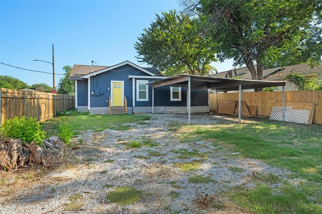 1300 East Baltimore Avenue Fort Worth, TX 76104 - Photo 23 of 25 a front view of house with yard and green space