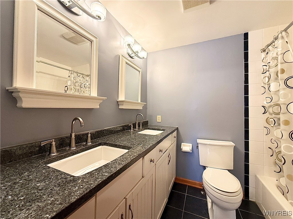 8 Hummingbird Lane Amherst, NY 14228 - Photo 20 of 32