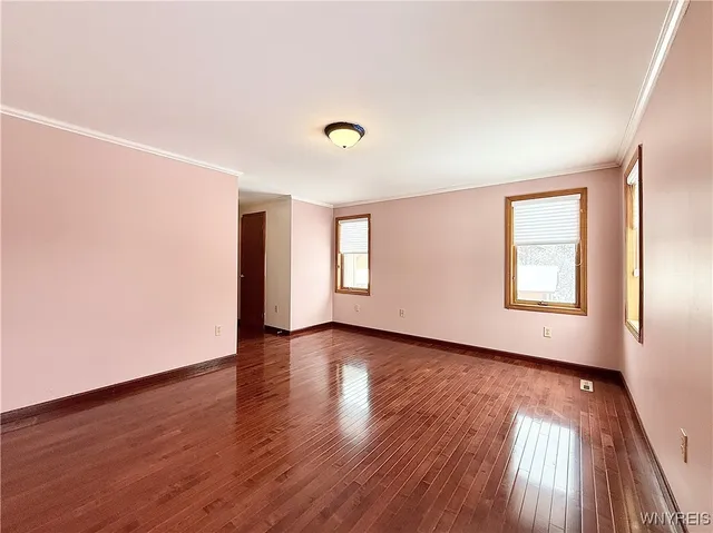 $3,200 | 8 Hummingbird Lane, Amherst, NY 14228