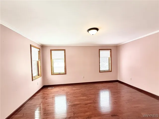 $3,200 | 8 Hummingbird Lane, Amherst, NY 14228