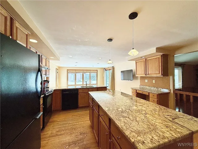 $3,200 | 8 Hummingbird Lane, Amherst, NY 14228