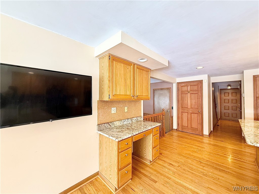 8 Hummingbird Lane Amherst, NY 14228 - Photo 9 of 32