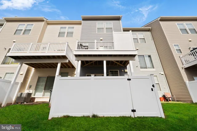 $2,850 | 829 Jarrett Lane, Glen Burnie, MD 21060