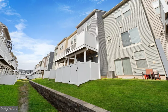 $2,850 | 829 Jarrett Lane, Glen Burnie, MD 21060