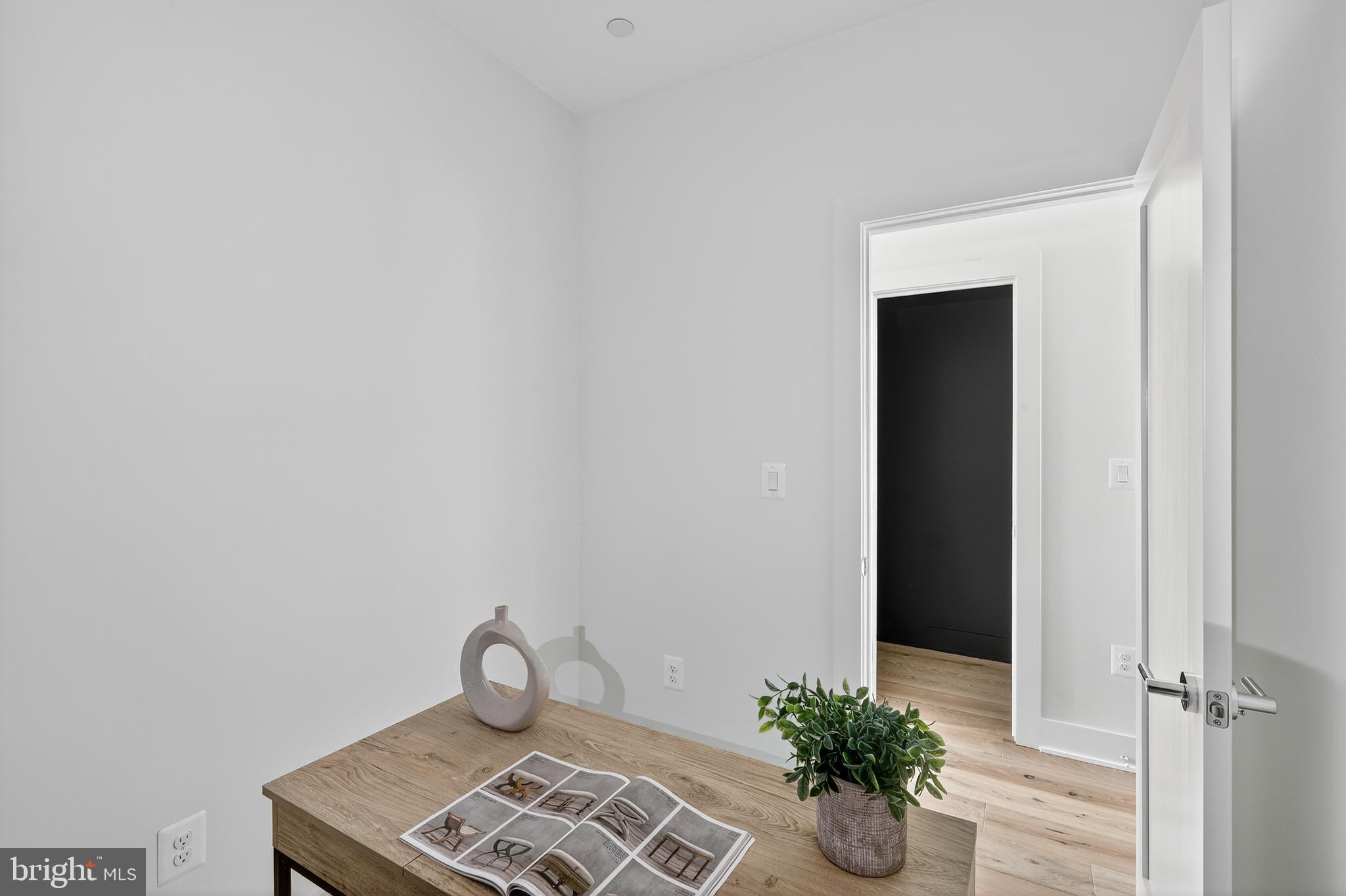 828 21st Street Northeast, Unit 1 Washington, DC 20002 - Photo 14 of 30 a view of table with chair