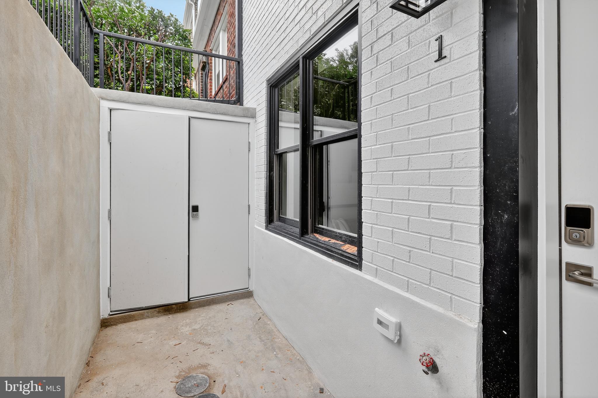 828 21st Street Northeast, Unit 1 Washington, DC 20002 - Photo 26 of 30 a view of front door