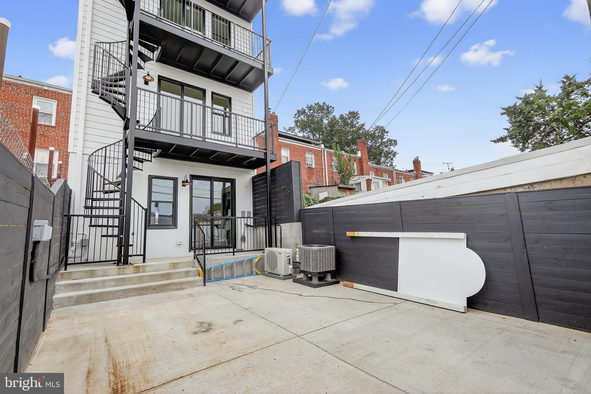 828 21st Street Northeast, Unit 1 Washington, DC 20002 - Photo 29 of 30 a view of a building with entryway