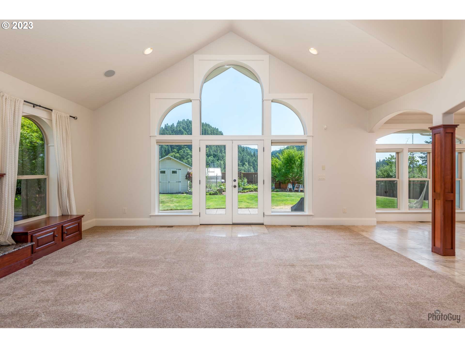 6099 Graystone Loop Springfield, OR 97478 - Photo 15 of 48 a view of an empty room with a window