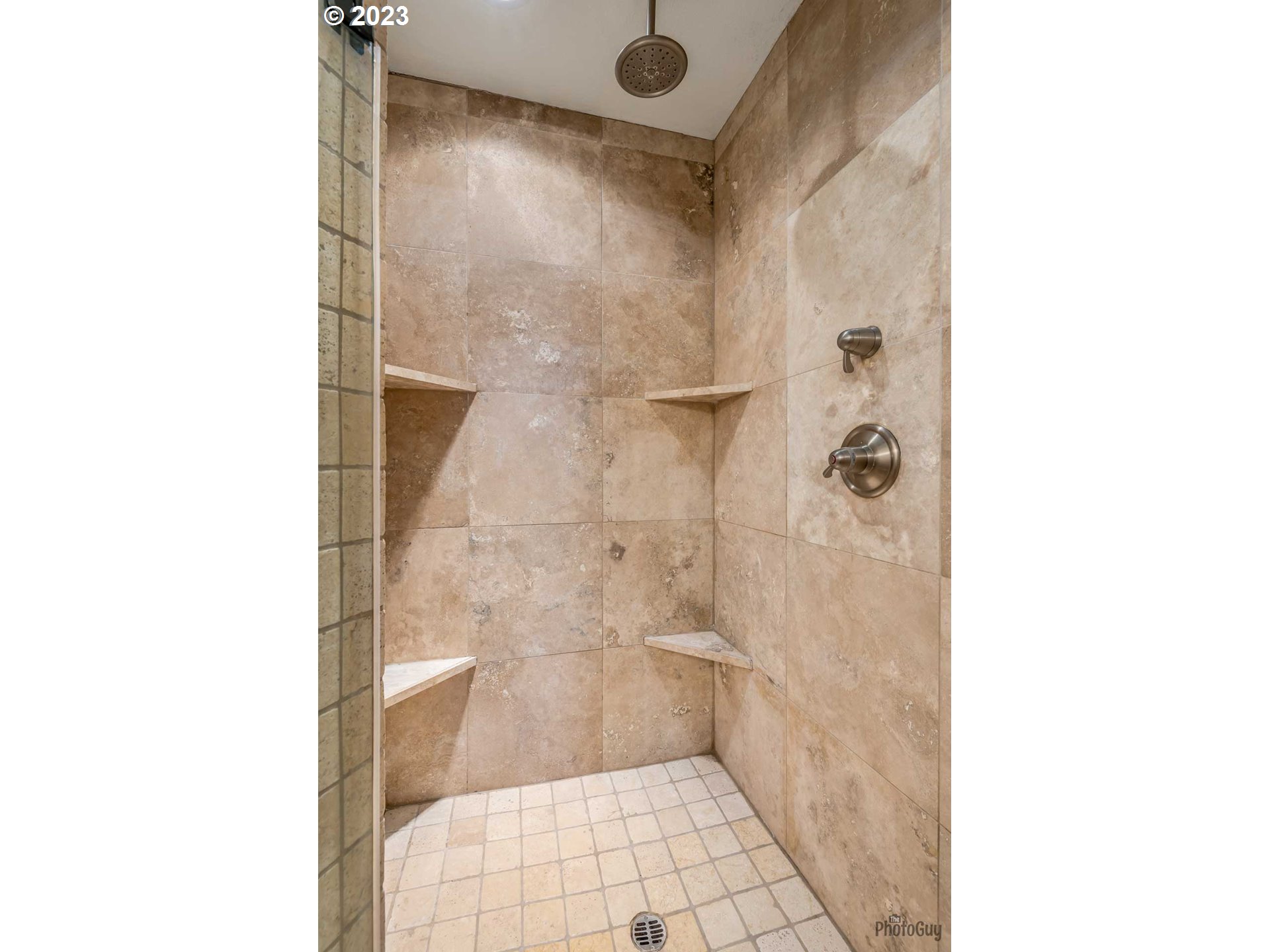 6099 Graystone Loop Springfield, OR 97478 - Photo 38 of 48 a bathroom with a shower